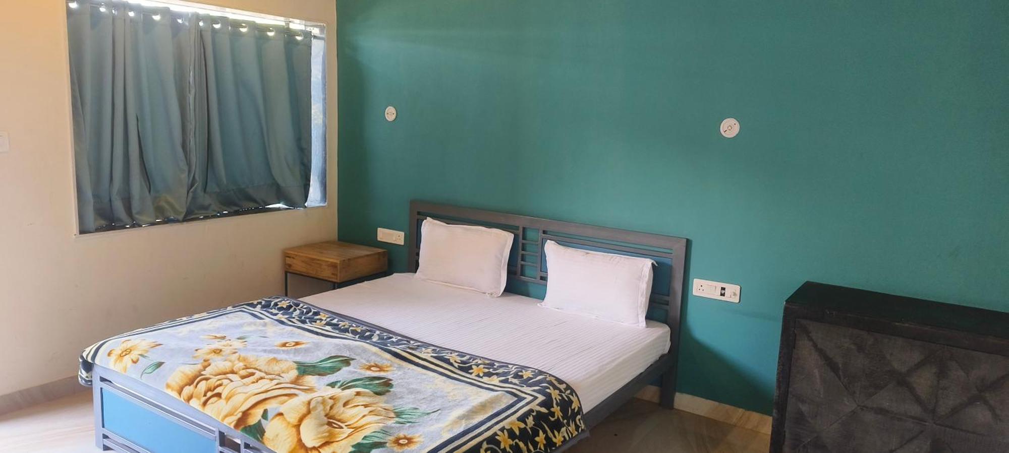 Long Drive Hotel And Resaurt Jaipur Bagian luar foto